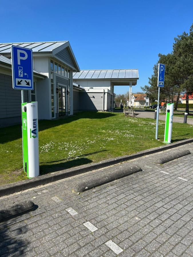 Vakantiehuis Met Luxe Tuin Dichtbij Het Strand Kamperland Bagian luar foto